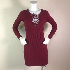 KENDALL &‎ KYLIE BURGUNDY LONG SLEEVE LACE UP DRESS